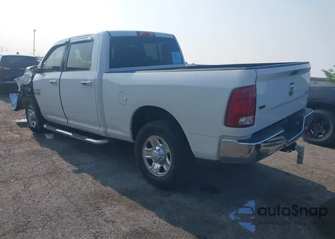 2016 Ram 2500 Slt z USA, uszkodzony, nr VIN 3C6UR5DL3GG308608